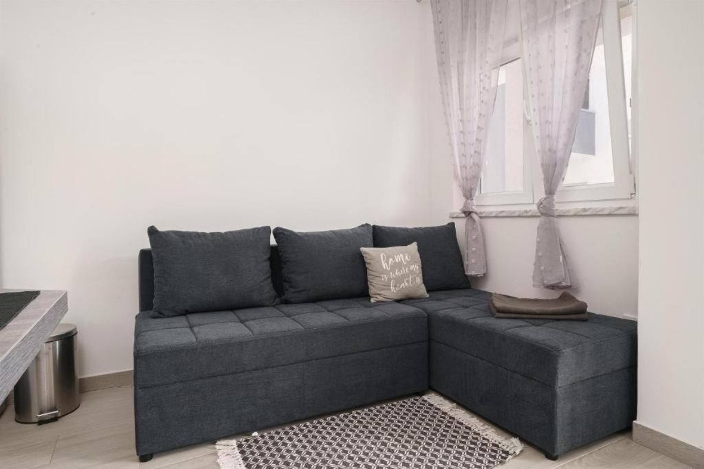 Apartments Dobrenic Vodice Eksteriør billede