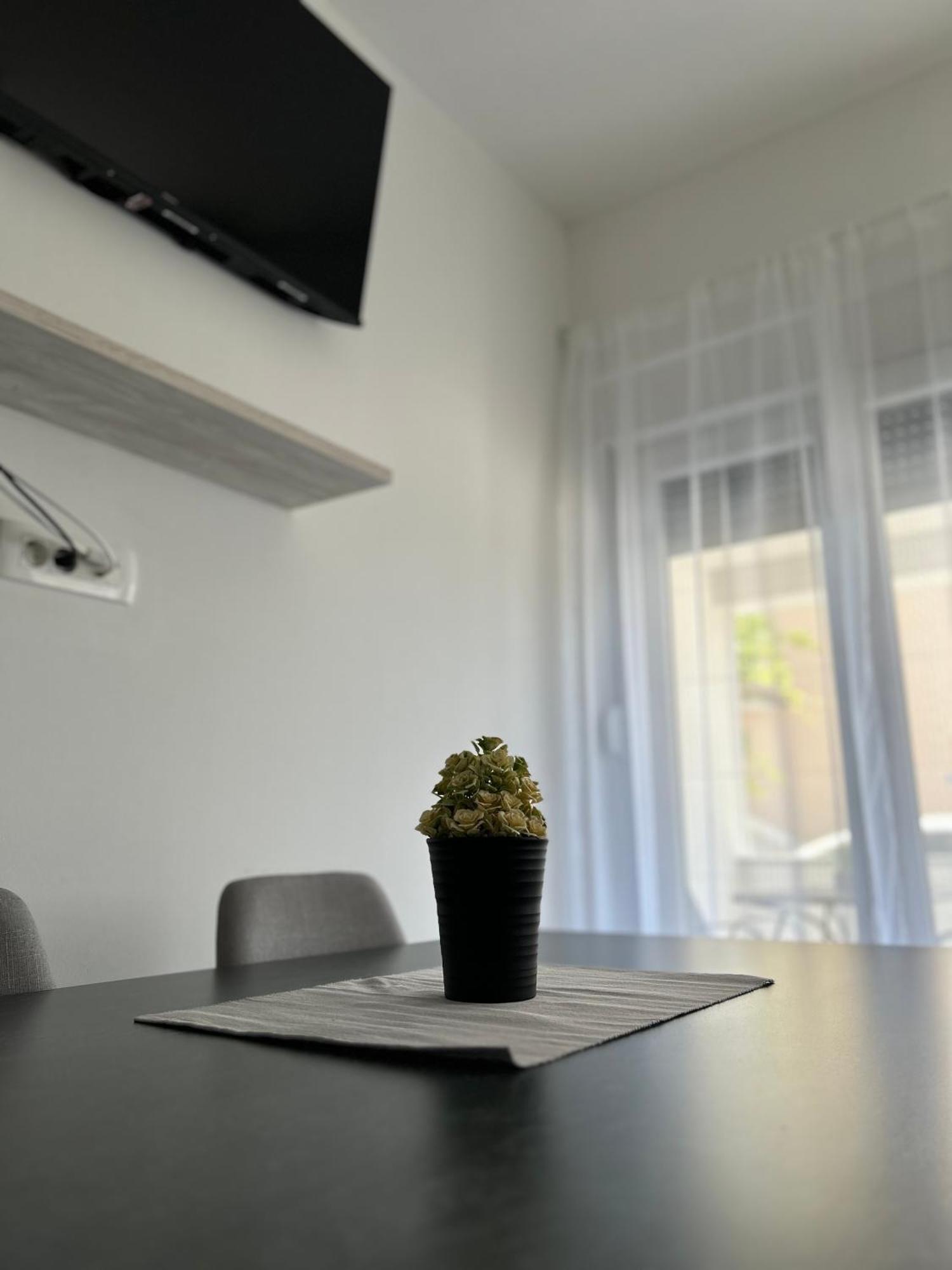 Apartments Dobrenic Vodice Eksteriør billede