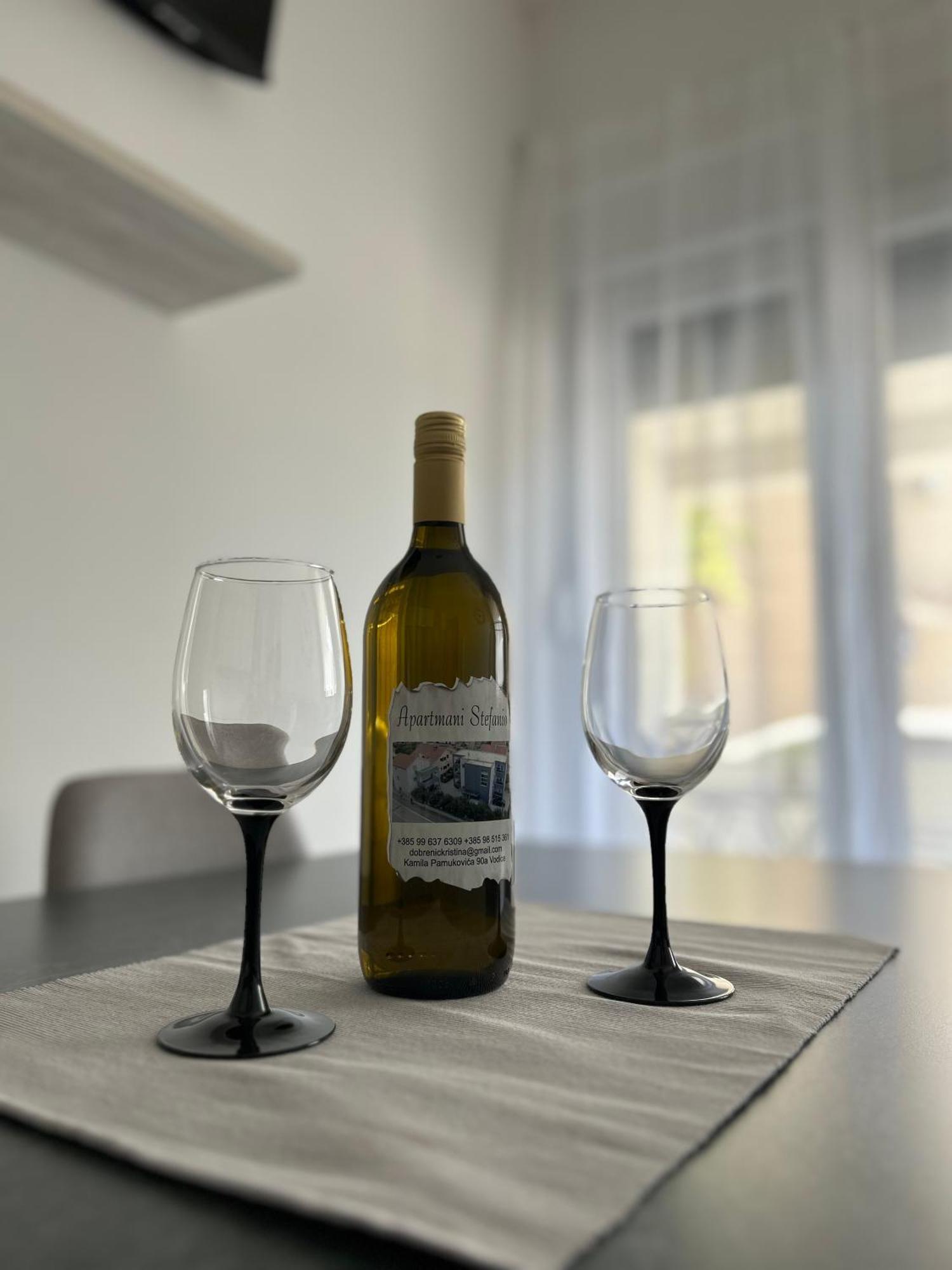 Apartments Dobrenic Vodice Eksteriør billede