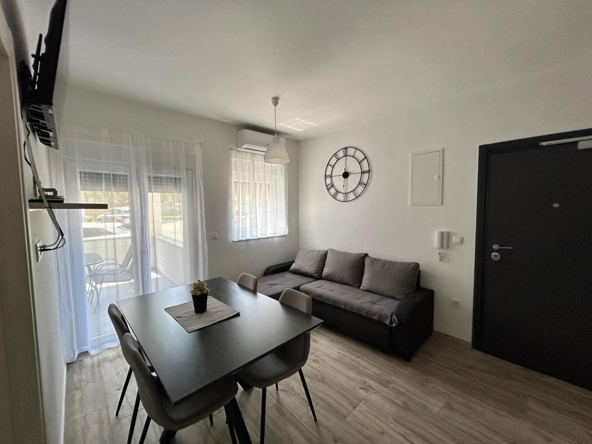 Apartments Dobrenic Vodice Eksteriør billede